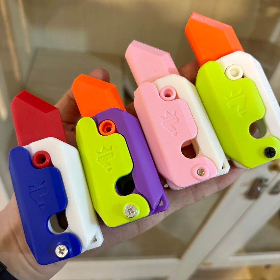 3D Printed Baby Mini M1911 Gravity Cub Jumping Small Knife Fidgets - BOOST TOYS